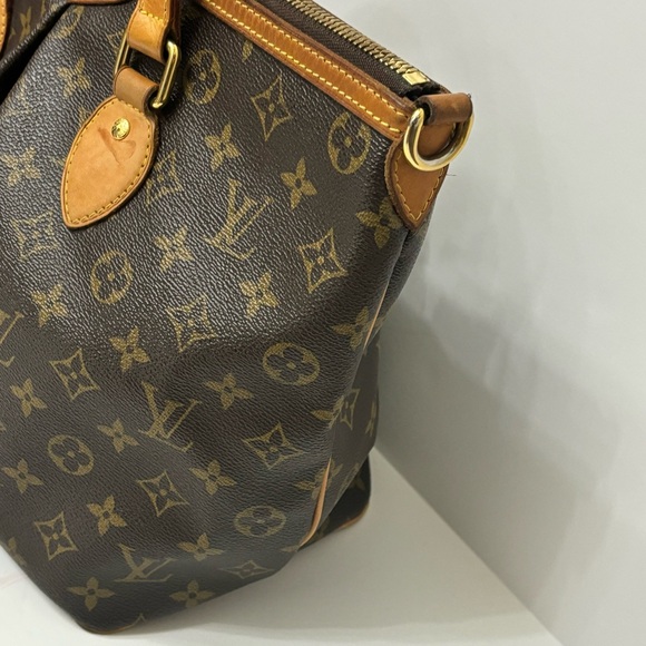 Louis Vuitton Monogram Palermo PM Tote Authentic 2011 - Picture 3 of 15